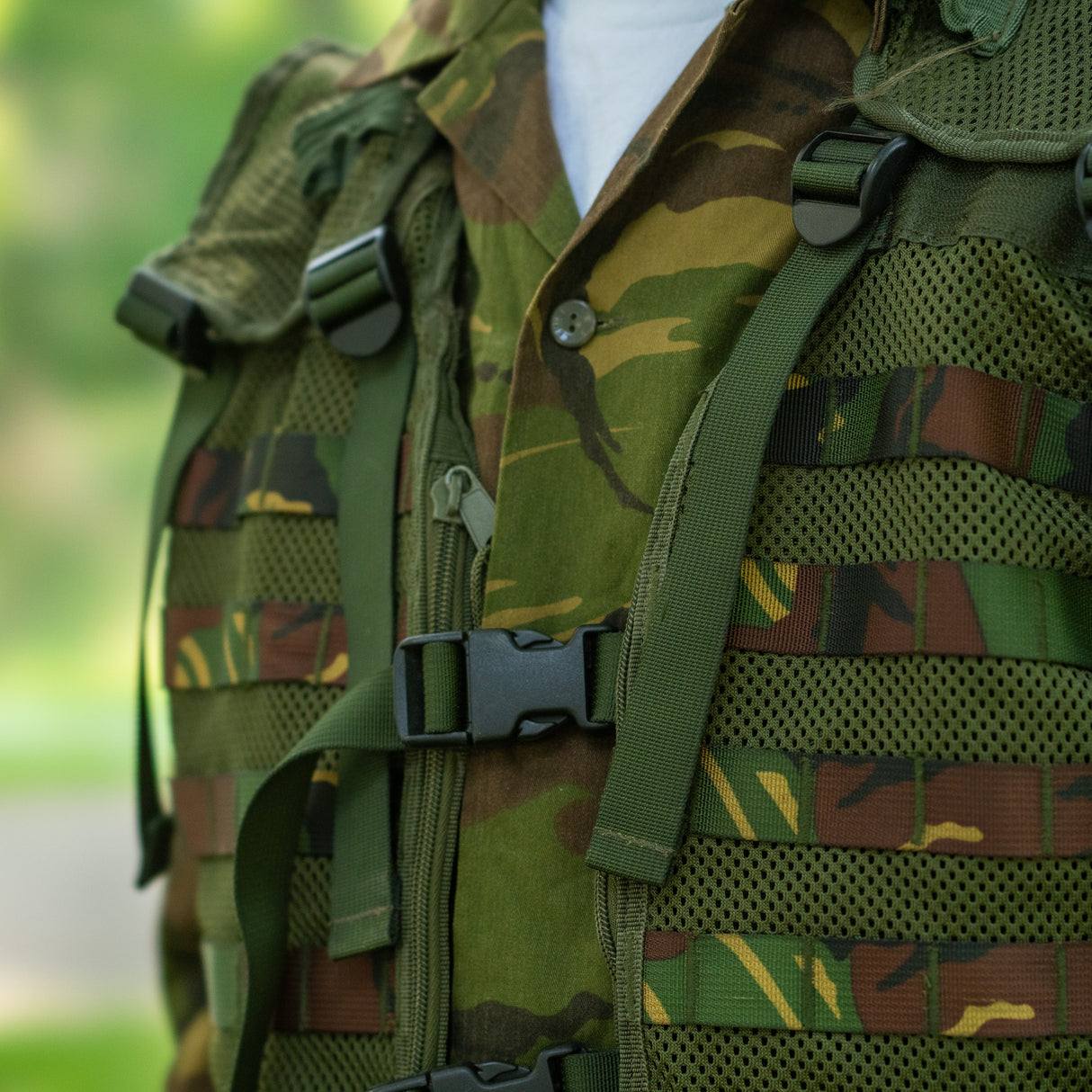 Issued Dutch Modular Vest
