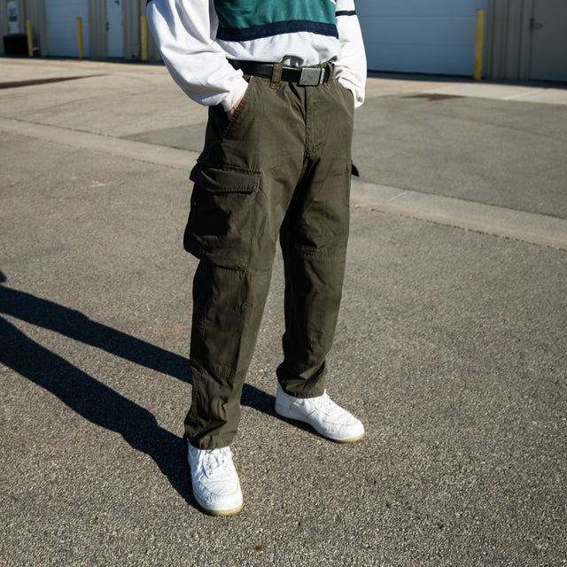 Man wearing Austrian Bundesheer KAZ 03 Pants