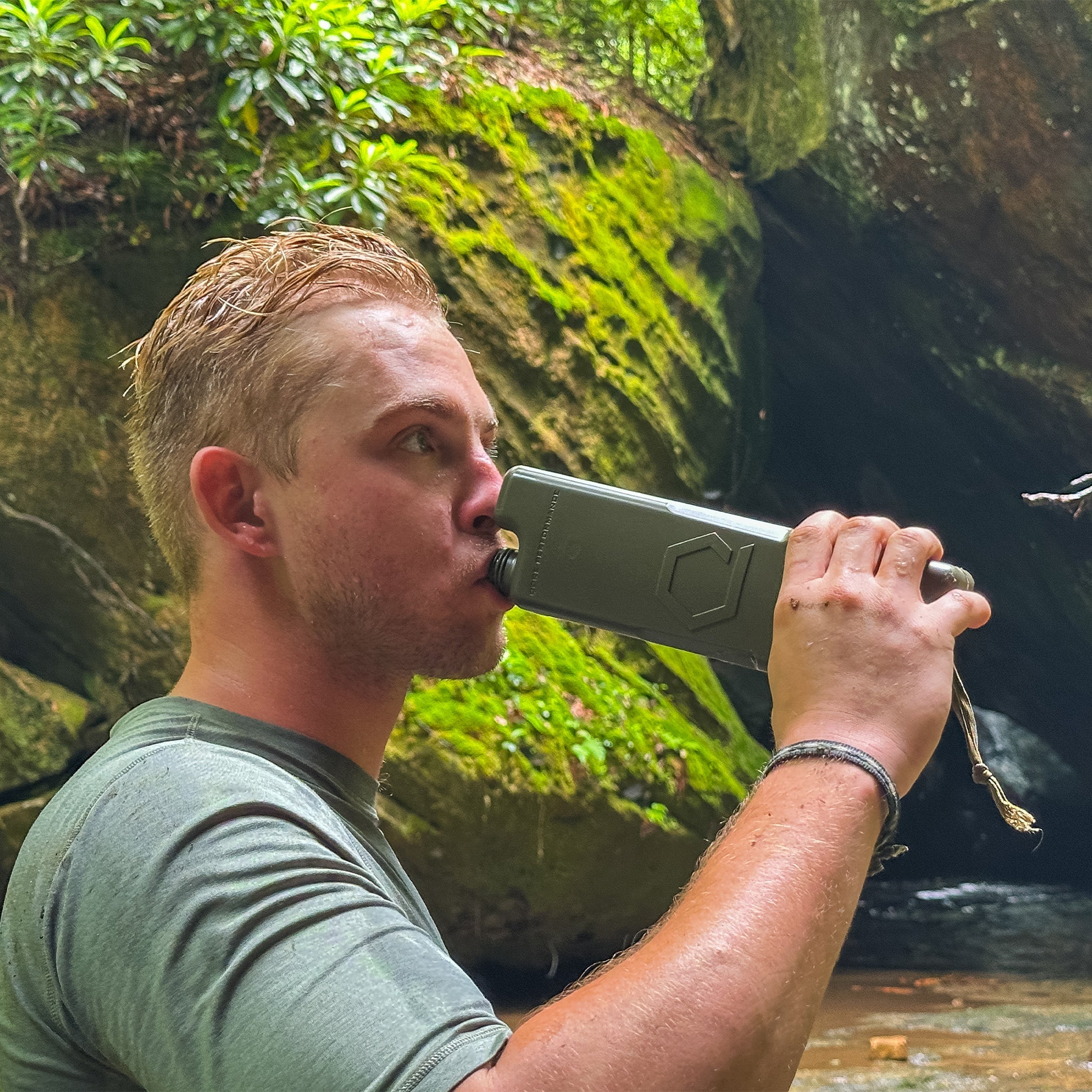 ICEFLASK® 16.9oz (500ml) Cooling, Heating & Hydration Canteen